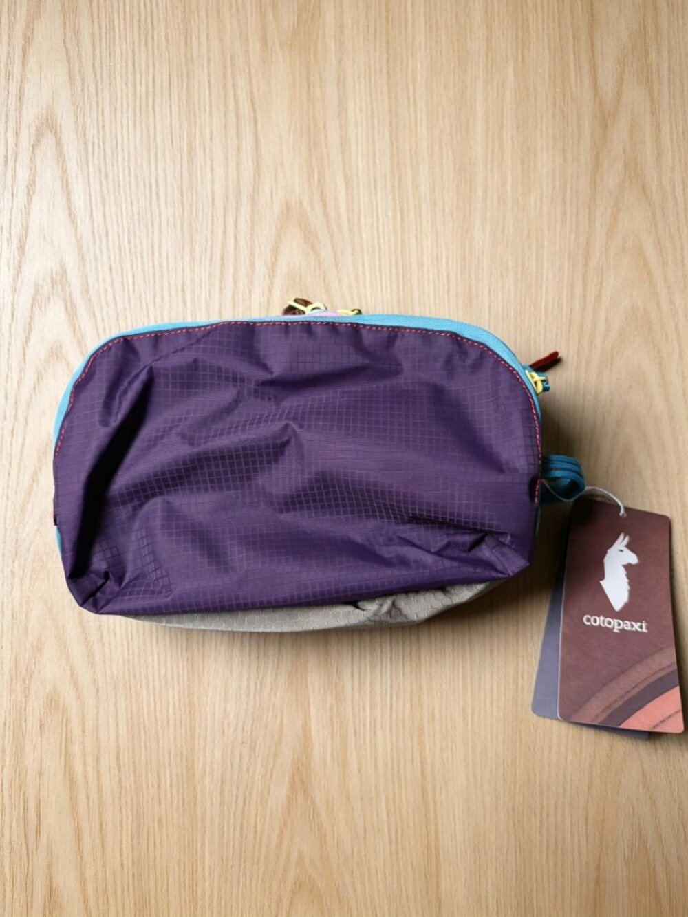 Cotopaxi Travel Toiletry Bag Multicolor Cosmetic Pouch Zippered Organizer - Picture 2 of 3